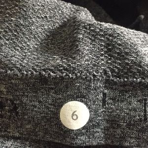 lululemon athletica Tops - Lululemon gray LS Run Swiftly, sz 6, 58884 lululemon athletica Tops - Lululemon gray LS Run Swiftly, sz 6, 58884
